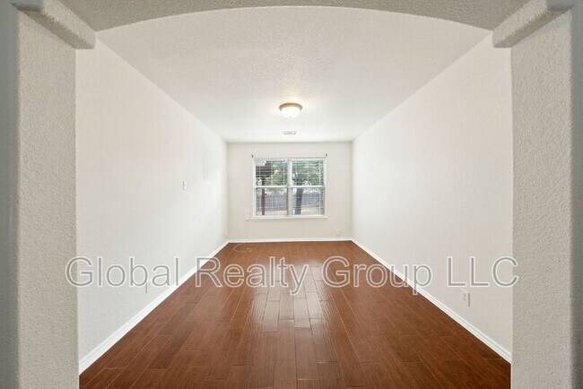 Building Photo - 10014 Collenback Run