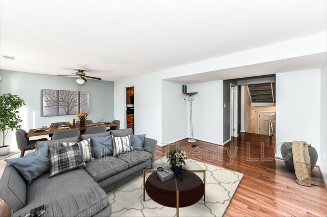 Building Photo - 8088 Edinburgh Dr