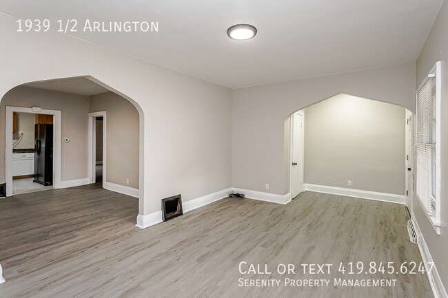 Building Photo - 1939 1/2 Arlington-