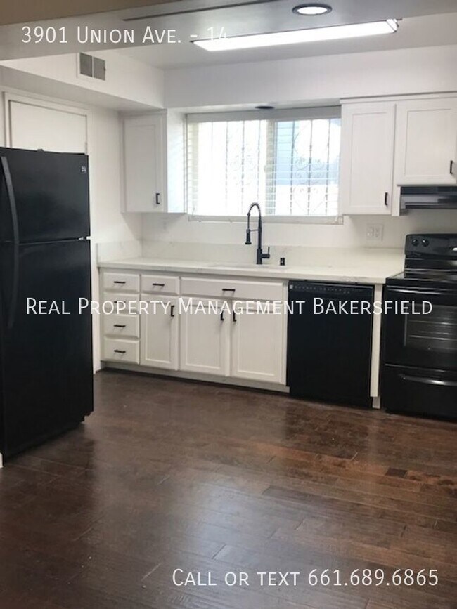 Building Photo - 3901 Union Ave