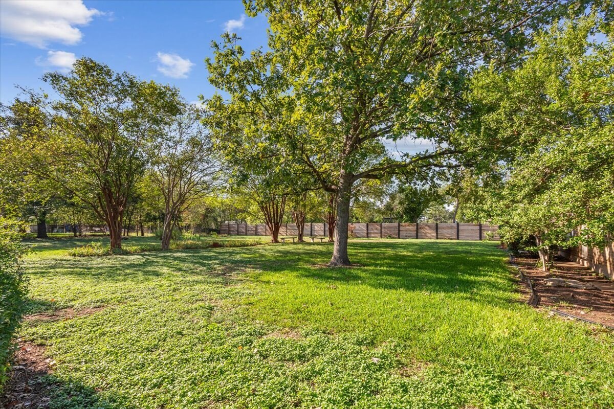 Building Photo - 12205 Midland Walk