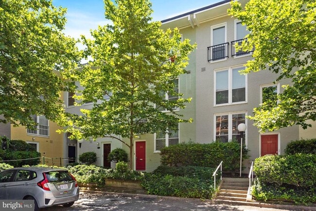 Primary Photo - 158 G St SW