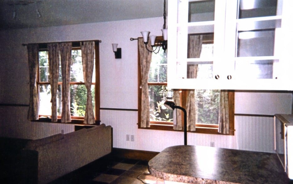 Building Photo - 18 Henry St