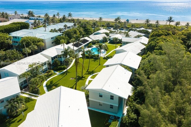 Building Photo - 320 S Ocean Blvd