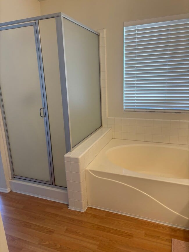 Building Photo - A $200 Move-In Special!  4-BedroomSpacious Home