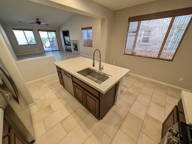 Building Photo - 1045 Ambrosia Dr