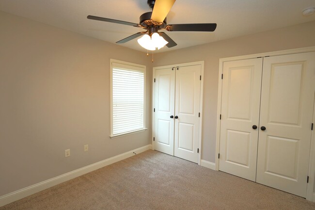 Building Photo - 4110 Barrington Dr