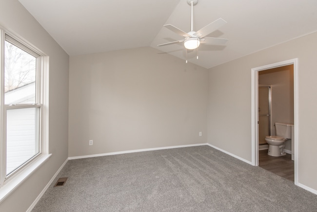 Building Photo - 10429 Tiffany Village Ct