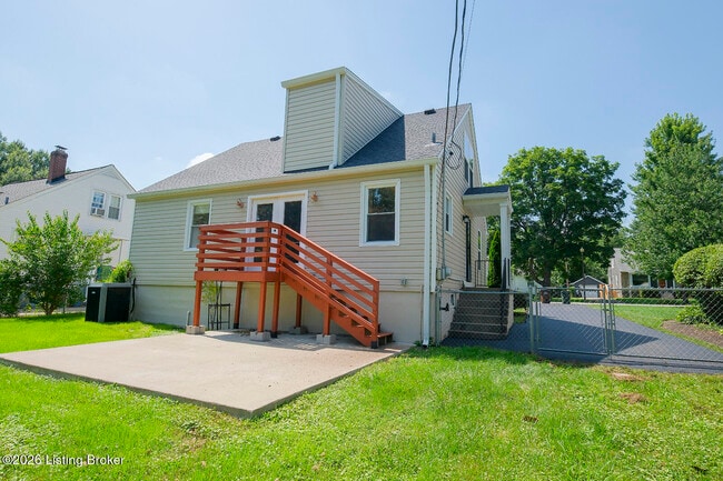 Building Photo - 4022 Gloucester Rd