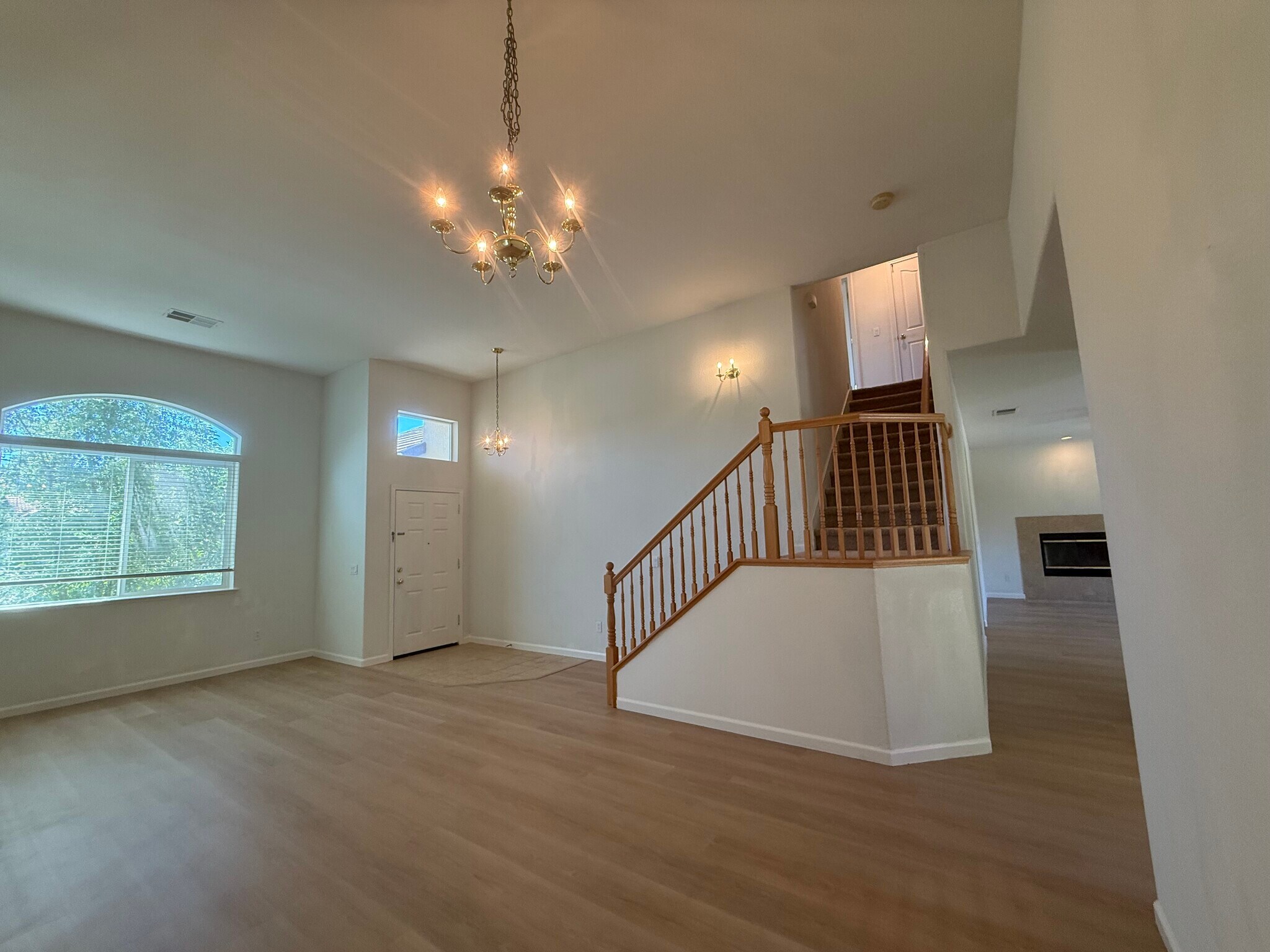 Building Photo - 9633 McKenna Dr