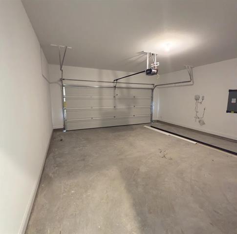 Building Photo - 2114 Bloomsbury Ln