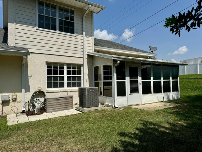 Building Photo - Charming 2-Bedroom Home in Clermont, FL (5...