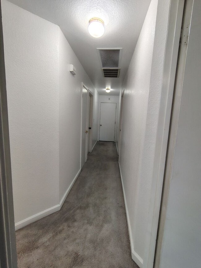 Building Photo - 2218 Heritage Manor Dr