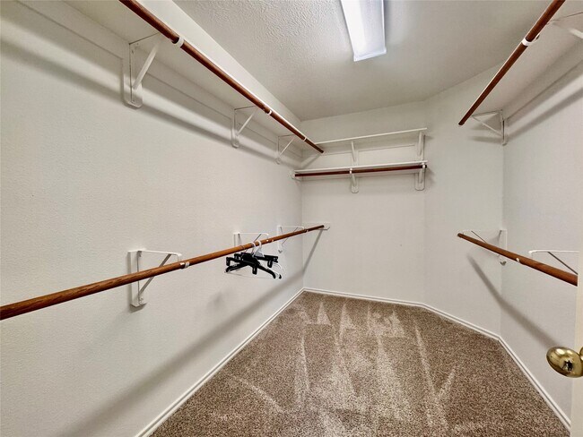 Building Photo - 10630 Acacia Forest tr