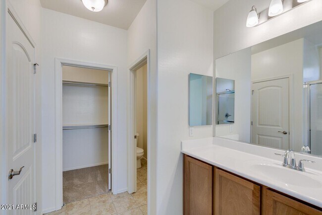 Building Photo - 17677 W Country Club Terrace