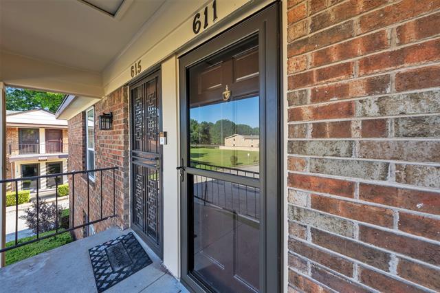 Building Photo - 4024 Ridglea Country Club Dr