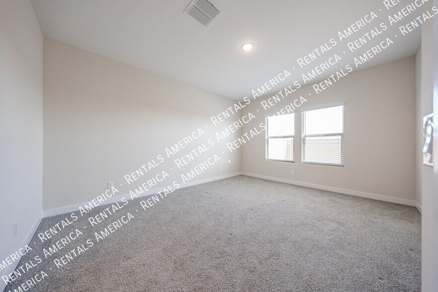 Building Photo - 7857 N 79th Ave