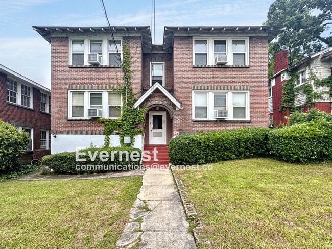Primary Photo - 904 3rd St W
