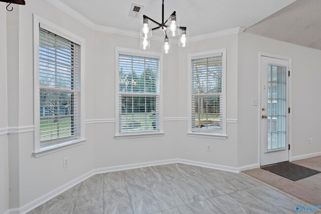 Building Photo - 100 Ellacott Dr