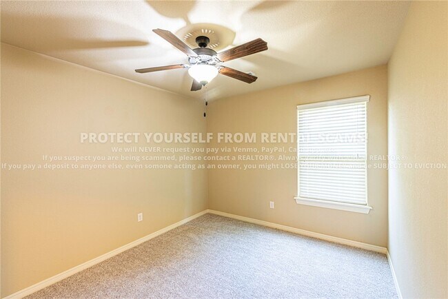 Building Photo - 2609 N Brush Creek Dr