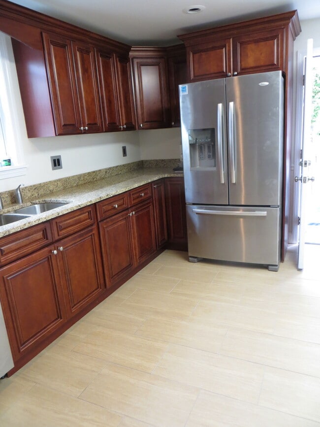 Building Photo - 254 Broadway