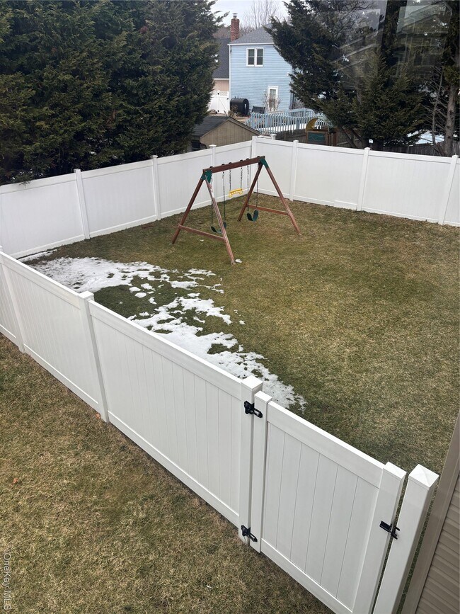 Building Photo - 36 Cullen Ave