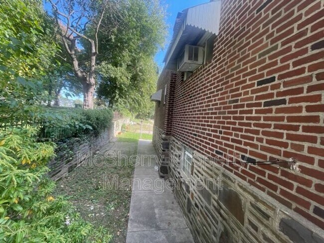 Building Photo - 5911 Bustleton Ave