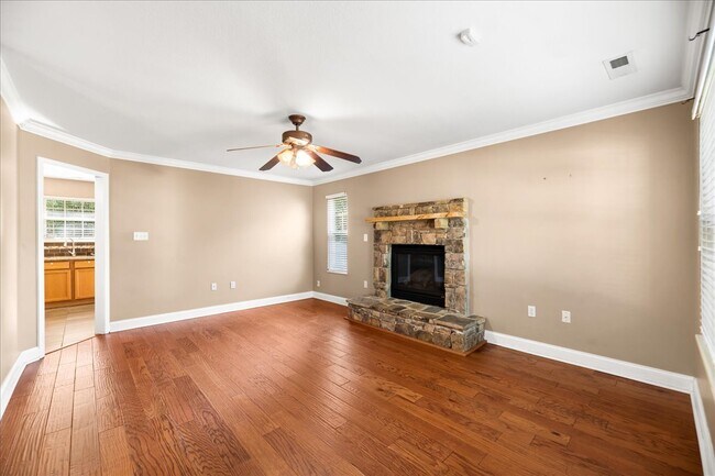 Building Photo - 10841 Parkgate Ln