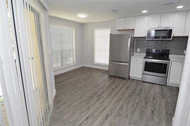 Building Photo - 8633 Fancy Finch Dr