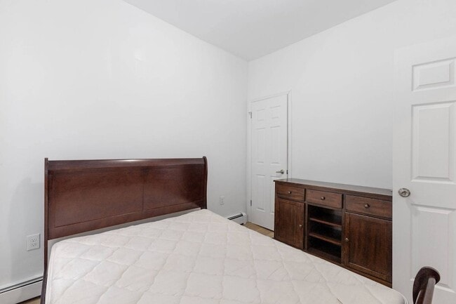 Building Photo - 2210 15th St