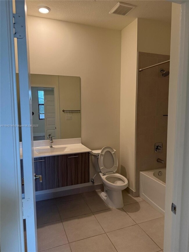 Building Photo - 8005 NW 104th Ave