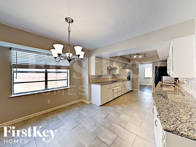 Building Photo - 3413 Valley View Ln