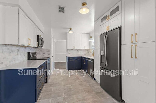 Building Photo - 4072 Peridot Dr