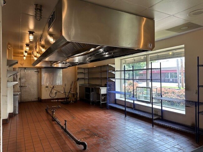 Building Photo - 2101 N 2nd St