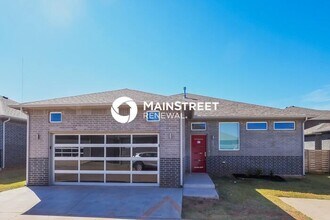 Building Photo - 3 Bedroom Pet-Friendly Home in Oklahoma City, OK with Main Street Renewal