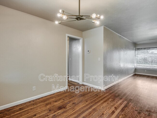 Building Photo - 3105 NW 67th St
