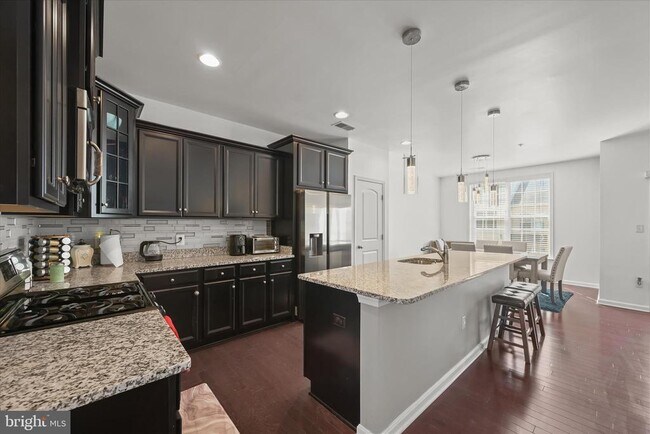 Building Photo - 9411 Geaton Park Pl