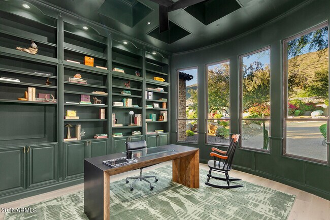 Building Photo - 11861 E Desert Trail Rd