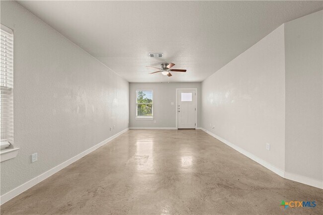 Building Photo - 1415 Shoshoni Trail