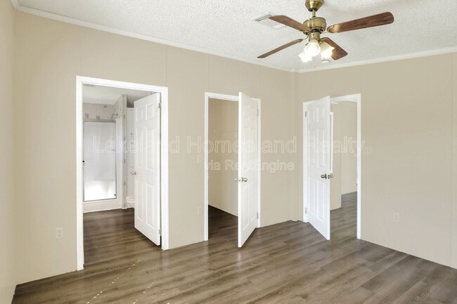Building Photo - 3321 Peachtree Hill Rd