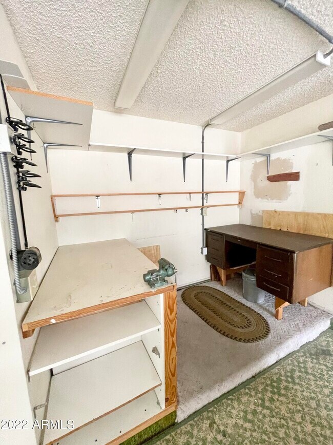 Building Photo - 10867 W Emerald Dr