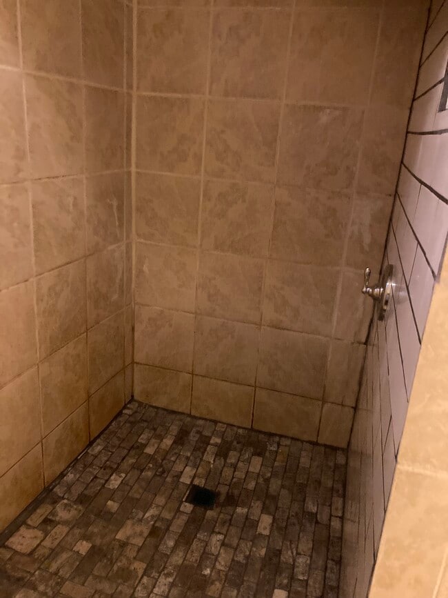 Building Photo - 220 Apartments