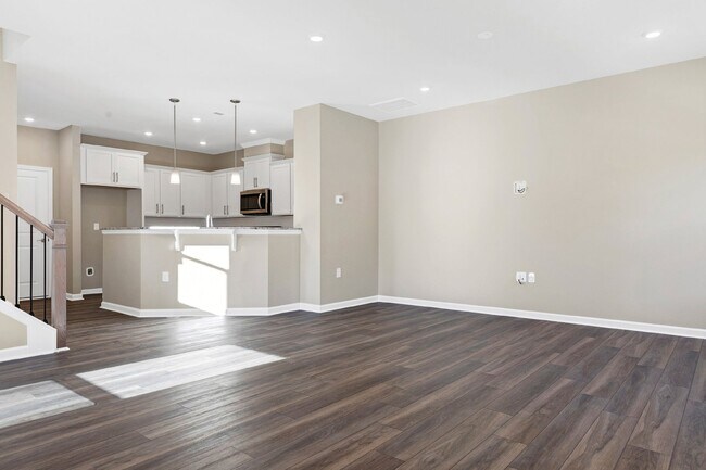 Building Photo - 237 Ribbon Rail St