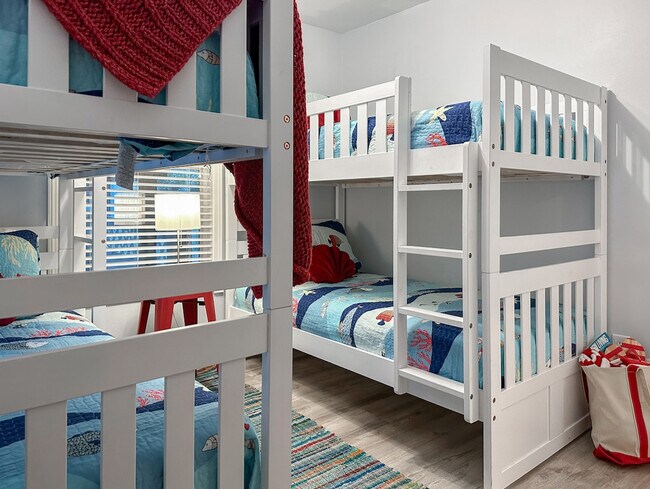 Building Photo - 4507 Luke Ave