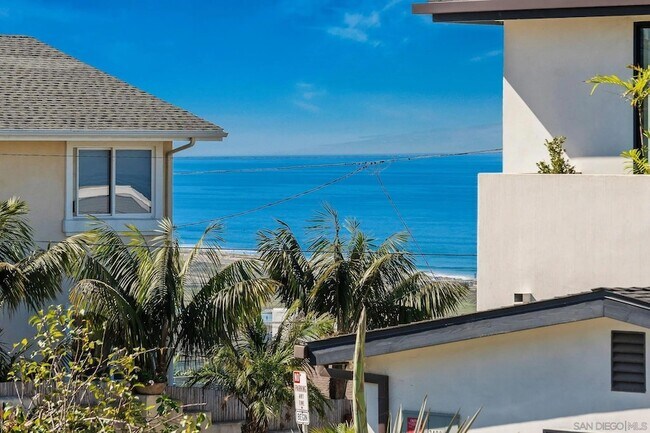 Building Photo - 2483 Oxford Ave