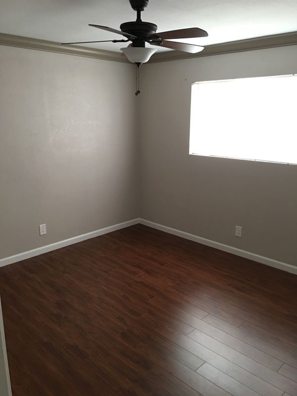 Building Photo - 642-648 W. 3rd St.