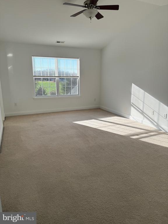 Building Photo - 111 Glacier Dr