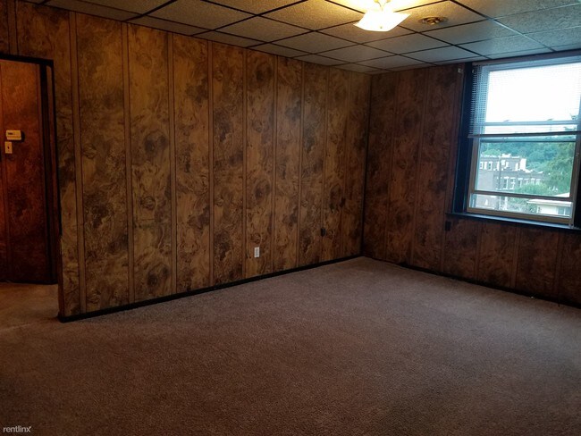 Building Photo - 3 br, 1 bath Apartment - 3728 Dawson Street