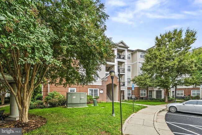 Building Photo - 12929 Centre Park Cir