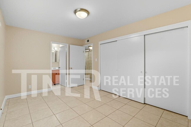 Building Photo - 1411 Michael Way